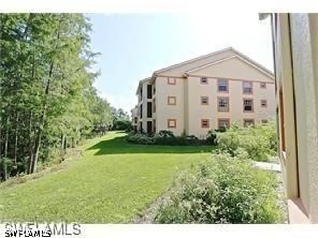 7950 Preserve Circle Naples FL 34119