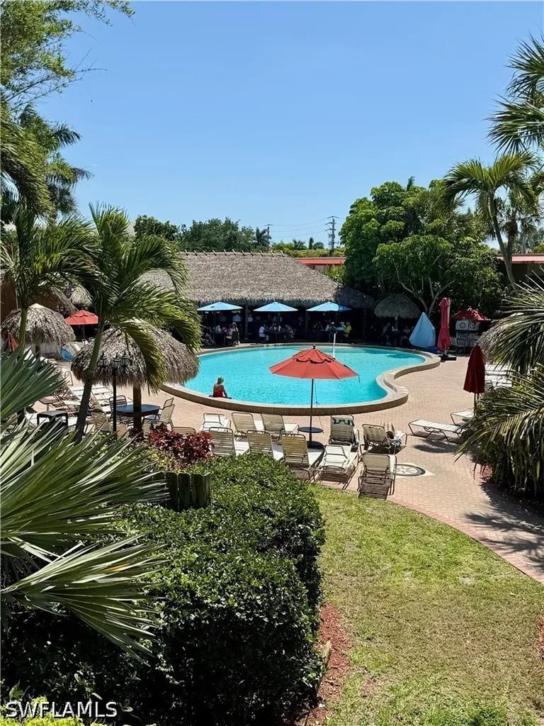 2555 Tamiami Trail N Naples FL 34103