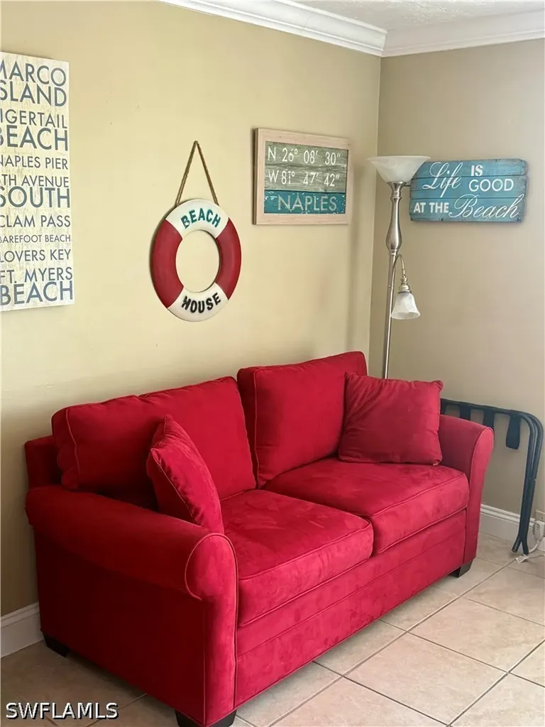 2555 Tamiami Trail N Naples FL 34103