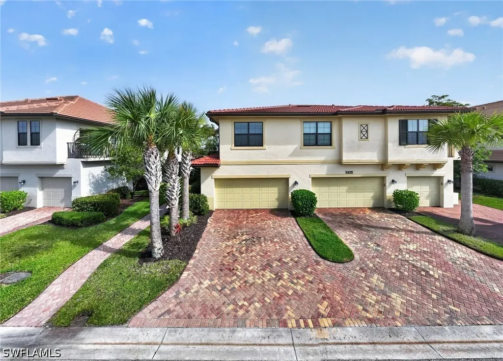 1435 Santiago Circle SW Naples FL 34113