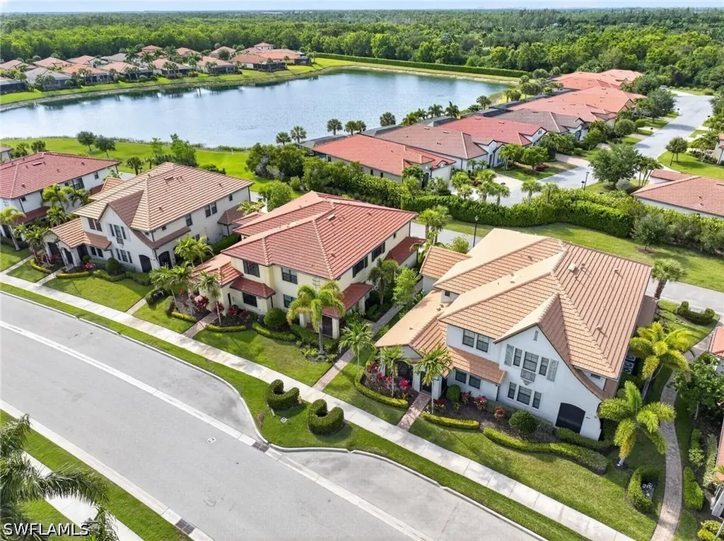 1435 Santiago Circle SW Naples FL 34113