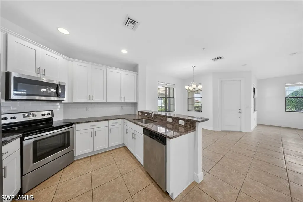1435 Santiago Circle SW Naples FL 34113