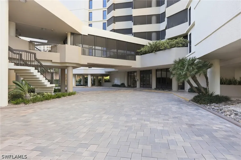 4551 Gulf Shore Boulevard N Naples FL 34103