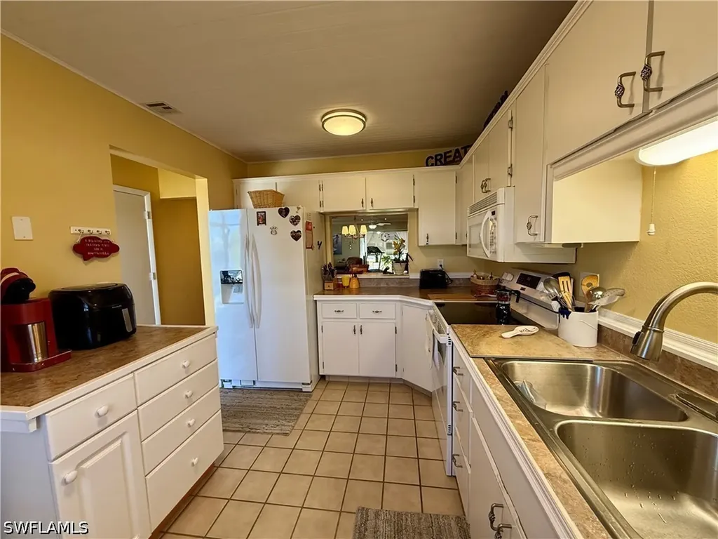 7079 Cedarhurst Drive Fort Myers FL 33919