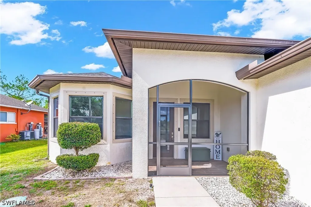 2531 70th Avenue NE Naples FL 34120