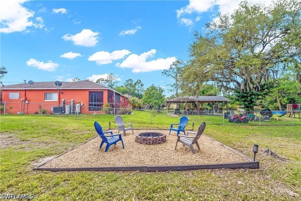 2531 70th Avenue NE Naples FL 34120