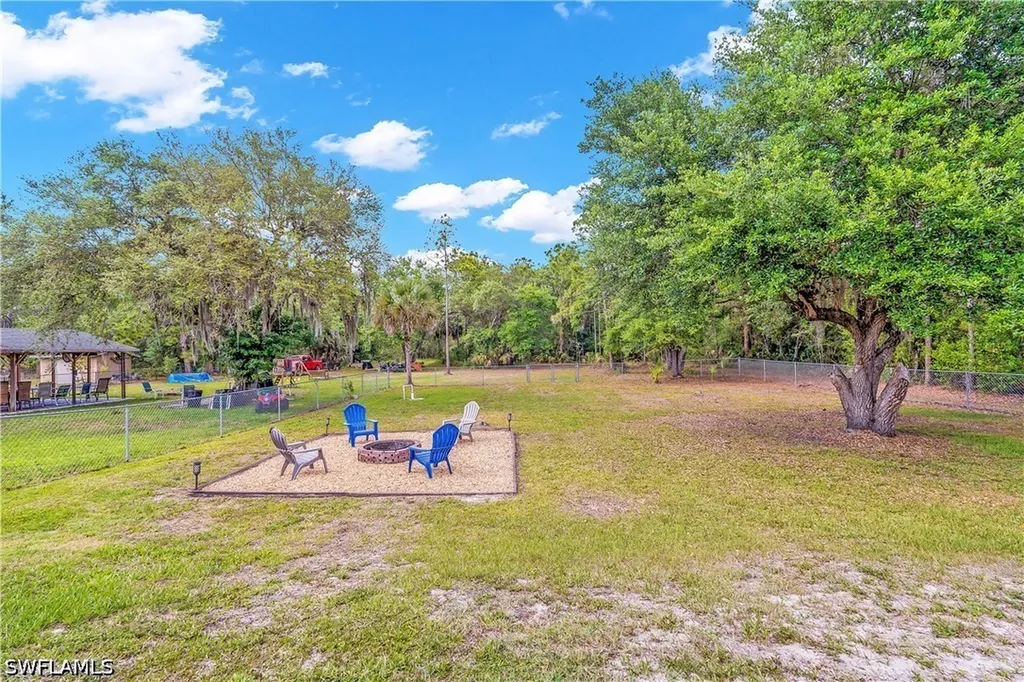 2531 70th Avenue NE Naples FL 34120