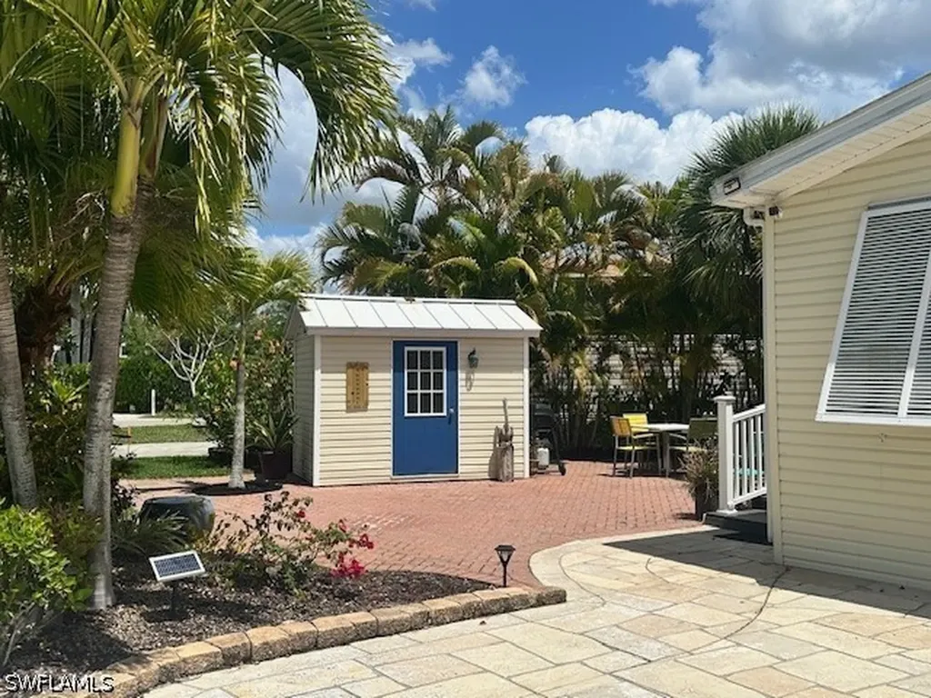1503 Ruby Lake Point Naples FL 34114
