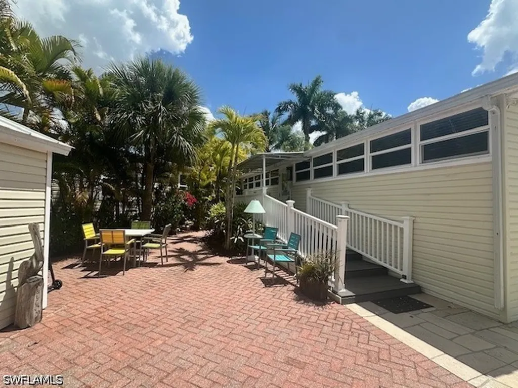 1503 Ruby Lake Point Naples FL 34114