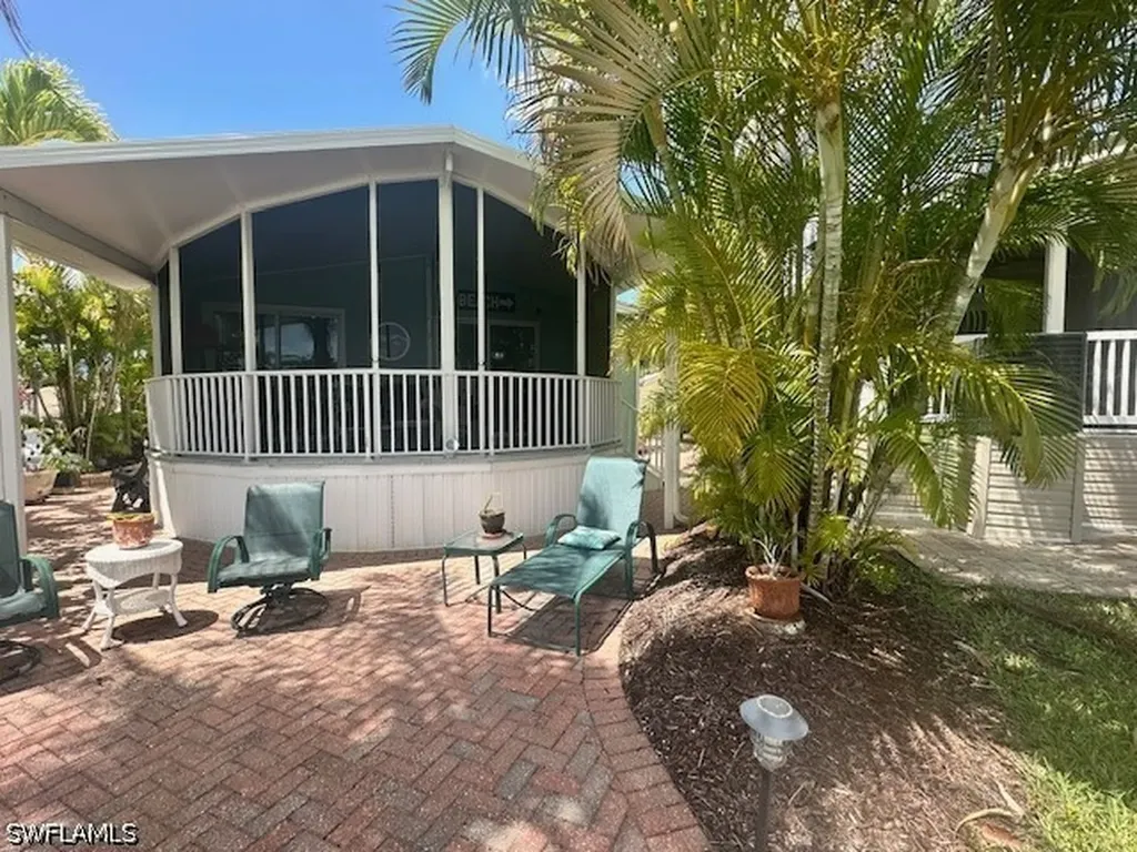1503 Ruby Lake Point Naples FL 34114