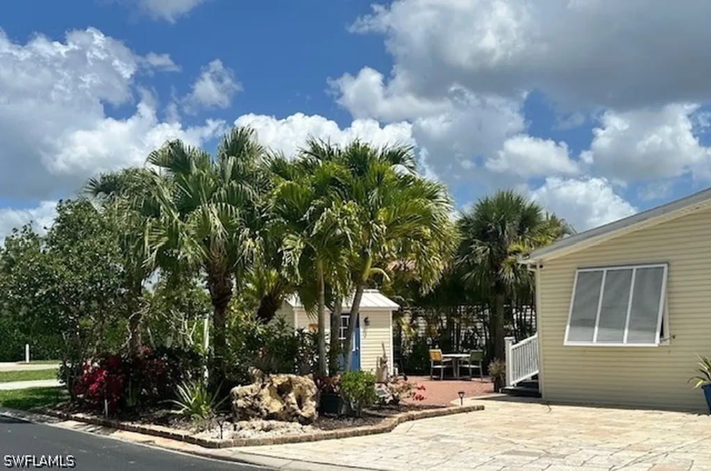 1503 Ruby Lake Point Naples FL 34114
