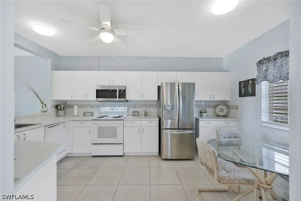186 Gabriel Circle Naples FL 34104