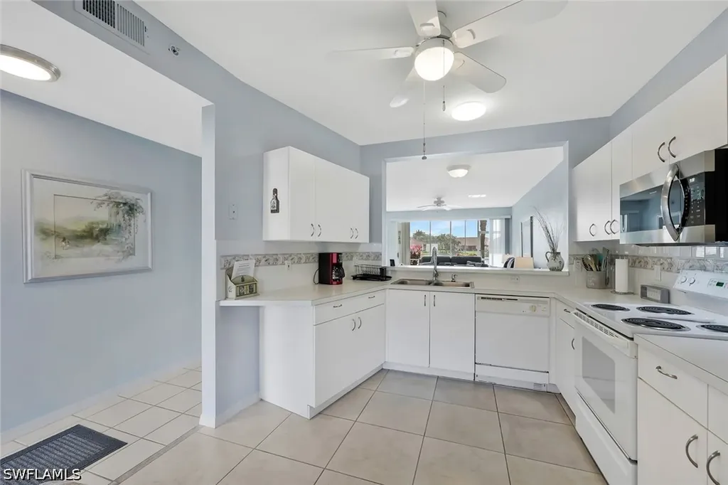 186 Gabriel Circle Naples FL 34104