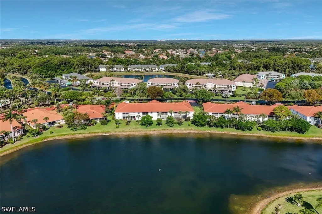 186 Gabriel Circle Naples FL 34104