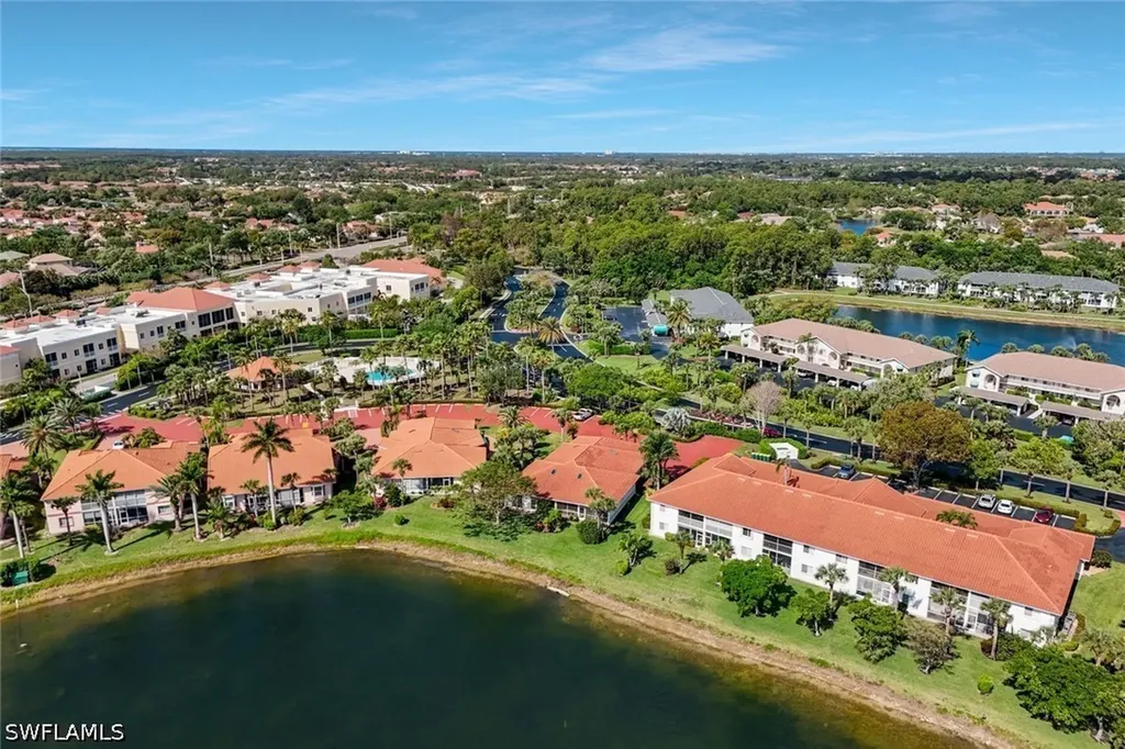 186 Gabriel Circle Naples FL 34104