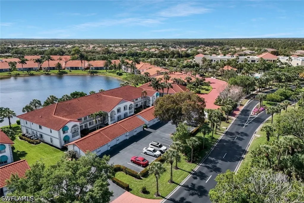 186 Gabriel Circle Naples FL 34104