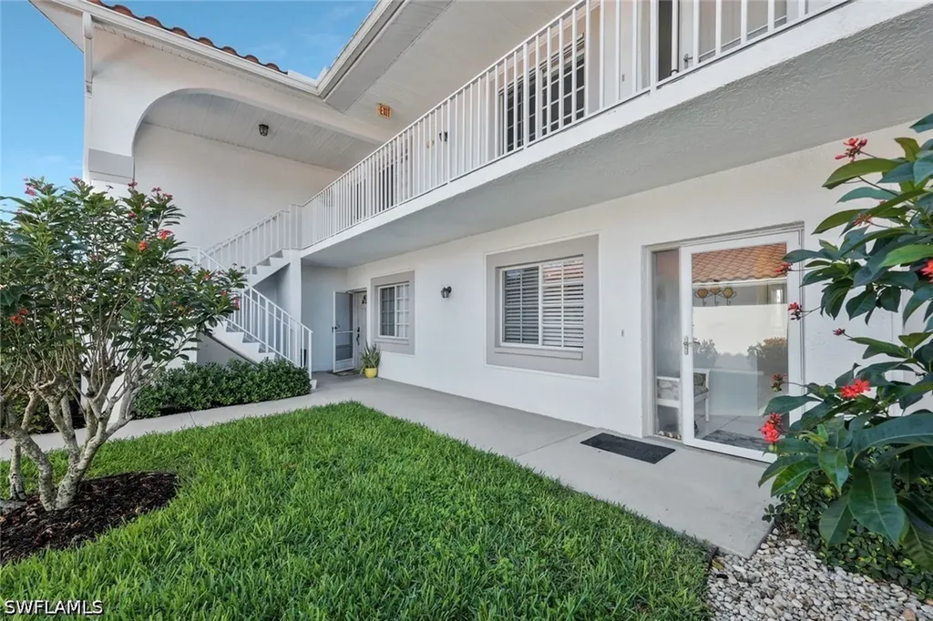 186 Gabriel Circle Naples FL 34104