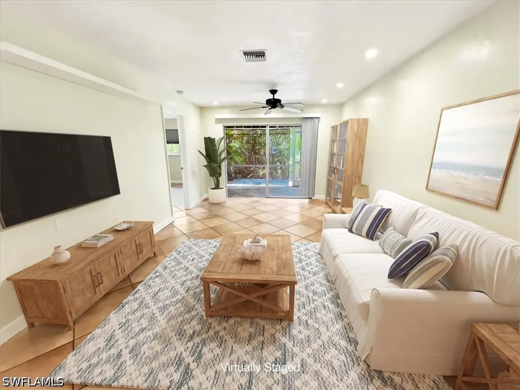 1025 Pine Isle Lane Naples FL 34112