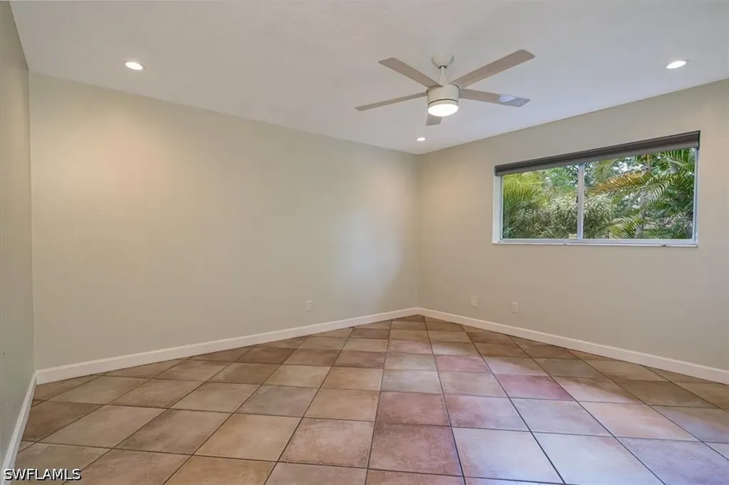 1025 Pine Isle Lane Naples FL 34112
