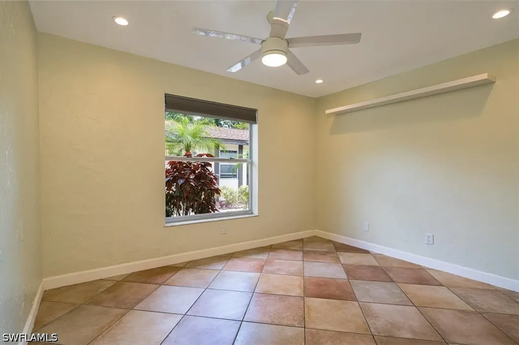 1025 Pine Isle Lane Naples FL 34112