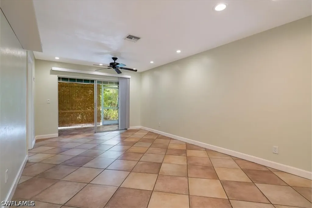 1025 Pine Isle Lane Naples FL 34112