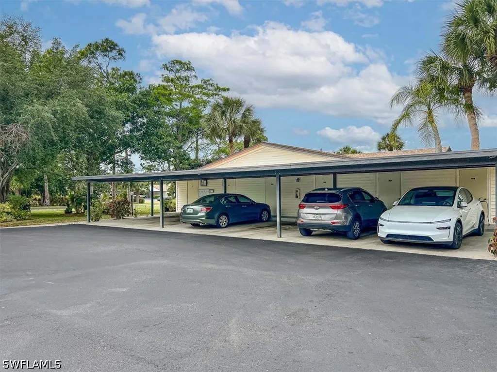 1025 Pine Isle Lane Naples FL 34112