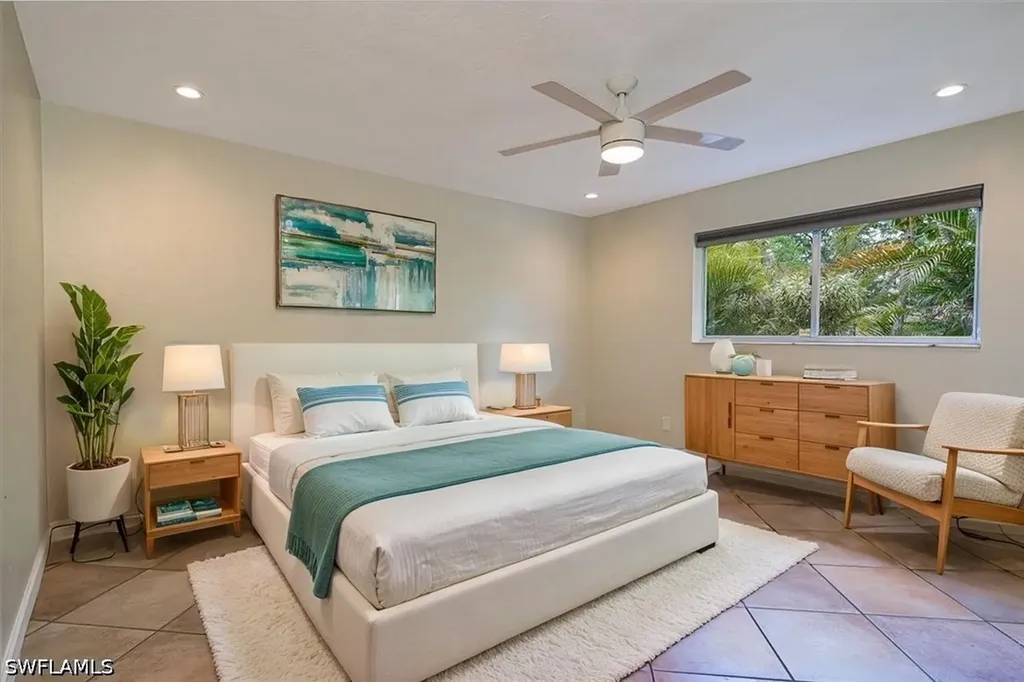 1025 Pine Isle Lane Naples FL 34112