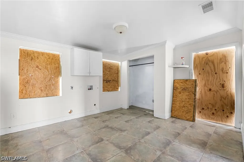 301 Allen Avenue Everglades City FL 34139