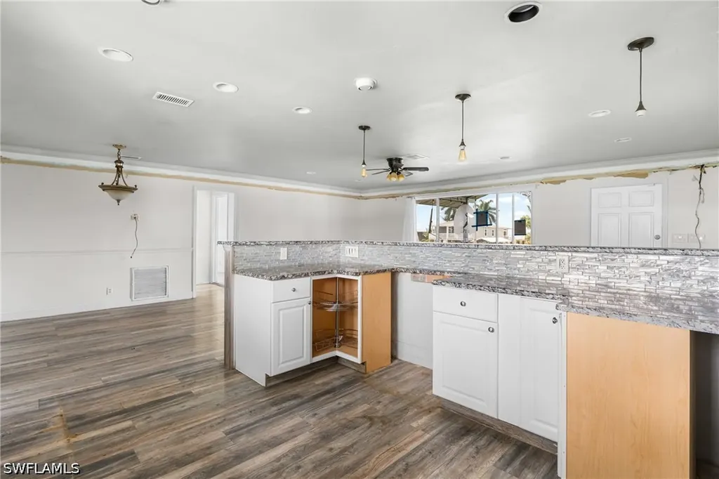 301 Allen Avenue Everglades City FL 34139