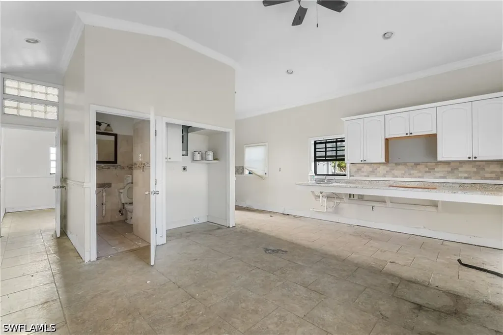 301 Allen Avenue Everglades City FL 34139