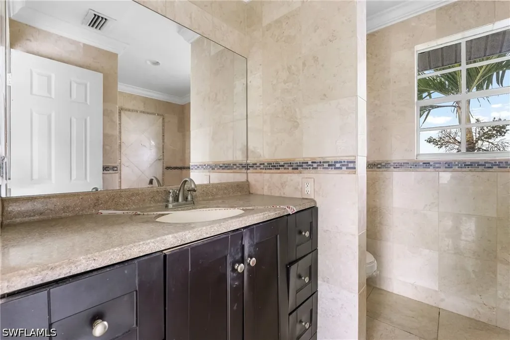301 Allen Avenue Everglades City FL 34139