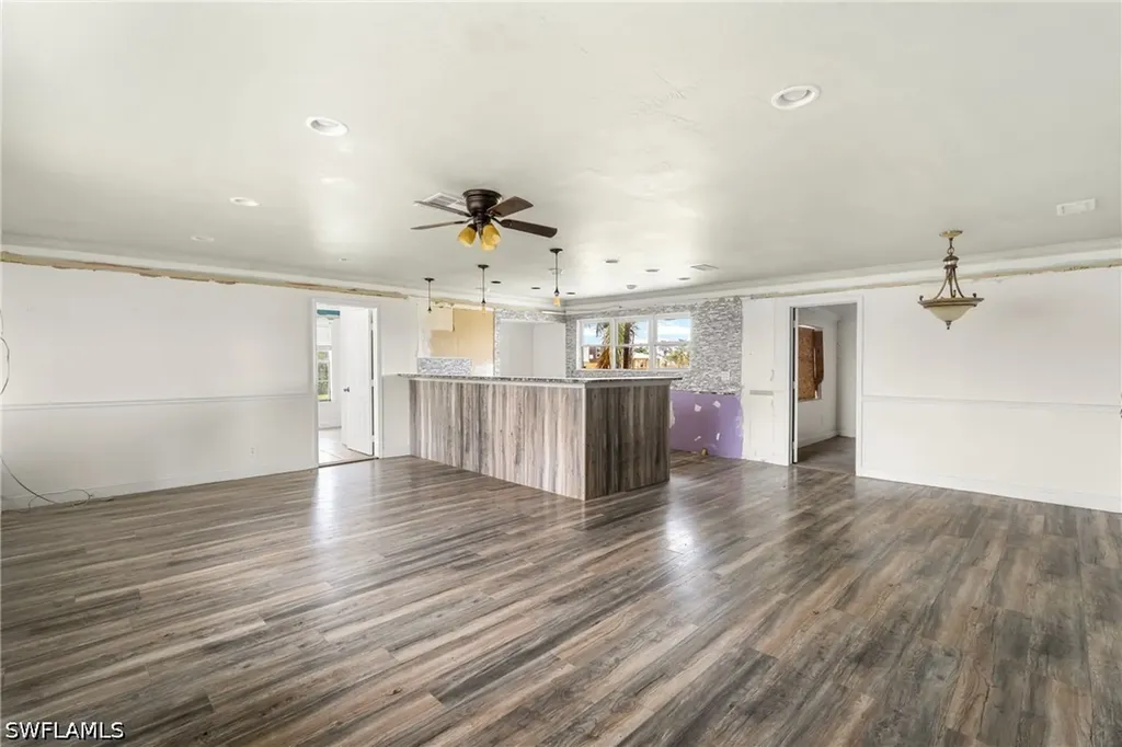 301 Allen Avenue Everglades City FL 34139