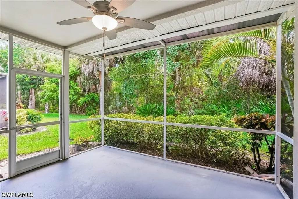 7550 Meadow Lakes Drive Naples FL 34104