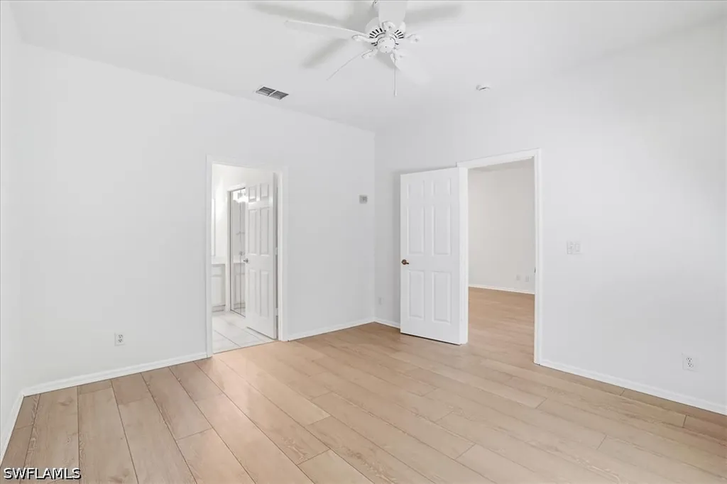 7550 Meadow Lakes Drive Naples FL 34104