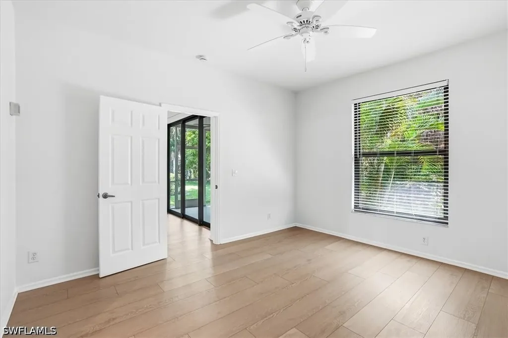 7550 Meadow Lakes Drive Naples FL 34104
