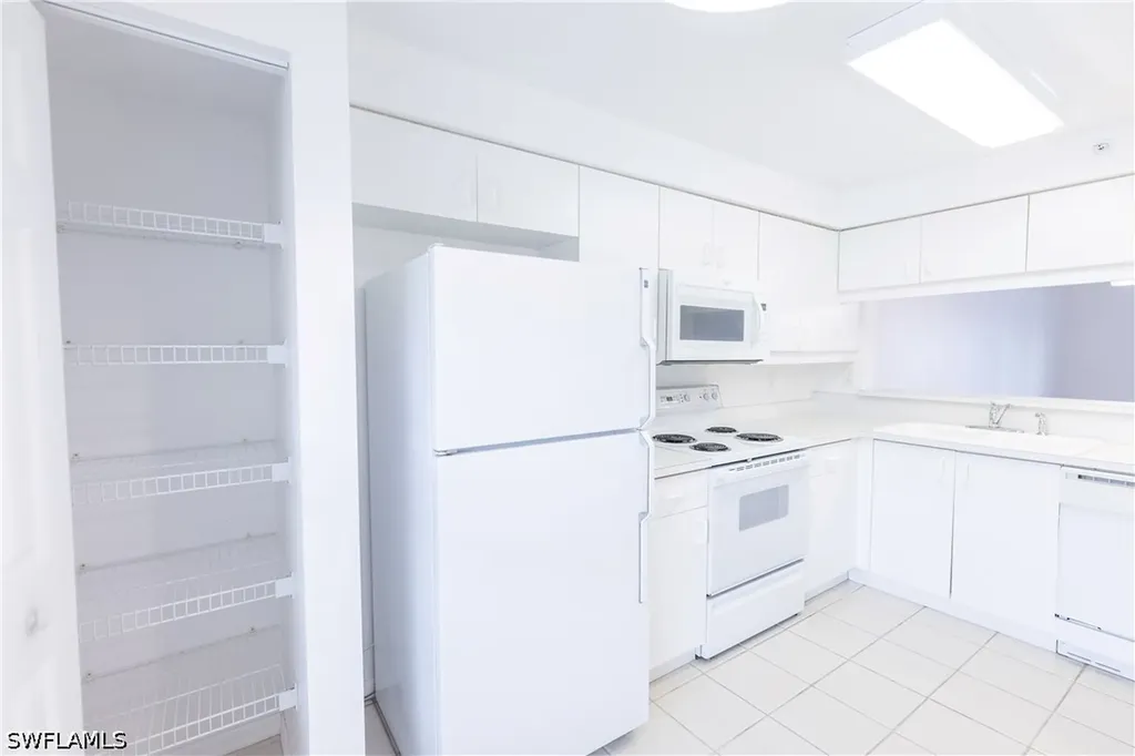 2456 Millcreek Lane Naples FL 34119