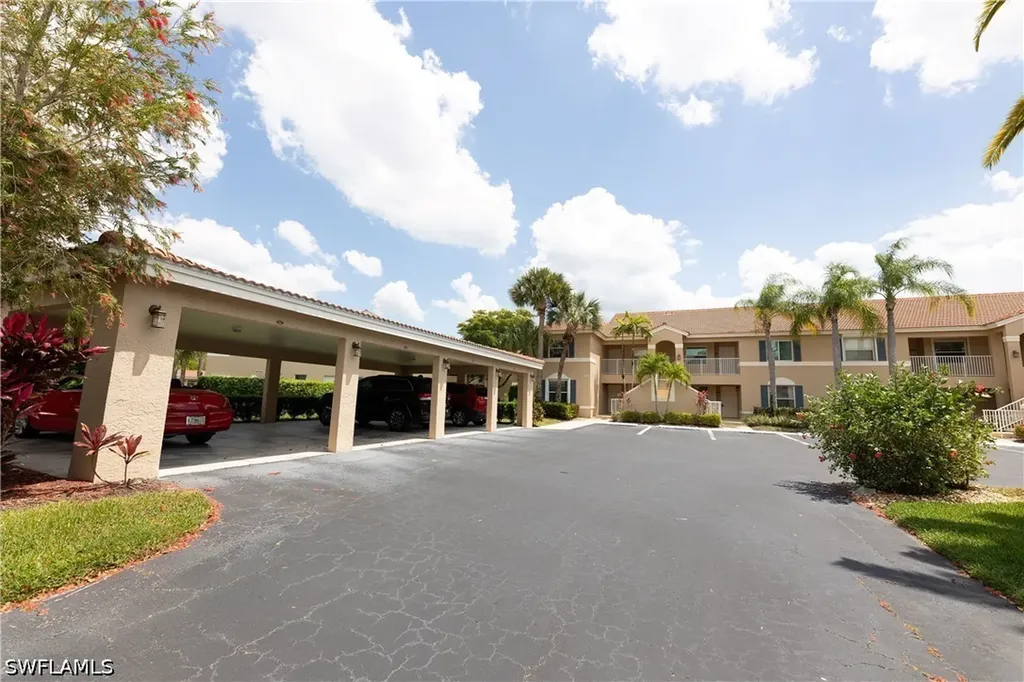2456 Millcreek Lane Naples FL 34119