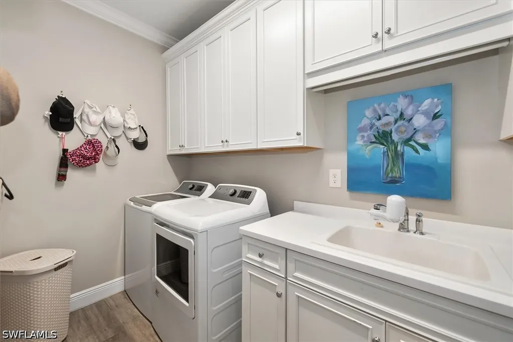 2302 Marquesa Circle Naples FL 34112