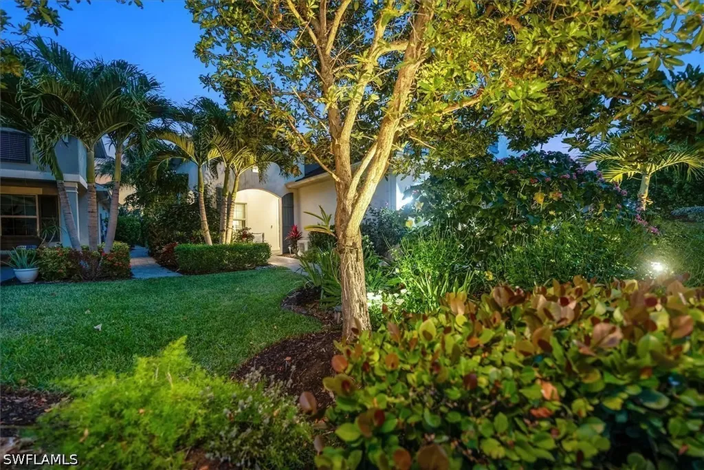2302 Marquesa Circle Naples FL 34112