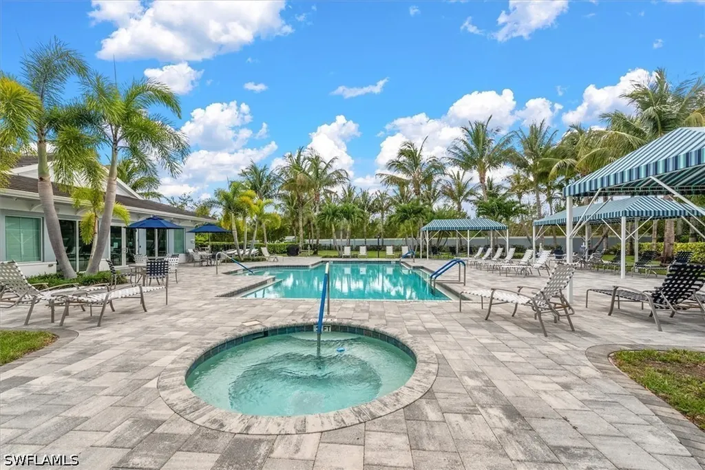 2302 Marquesa Circle Naples FL 34112