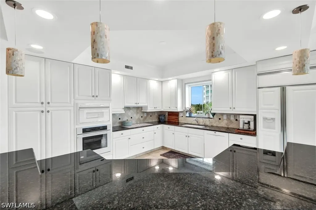 295 Grande Way Naples FL 34110
