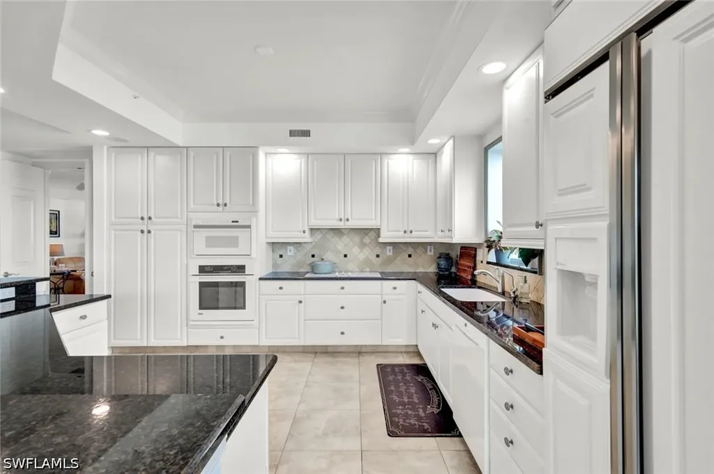 295 Grande Way Naples FL 34110