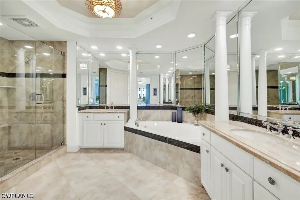 295 Grande Way Naples FL 34110