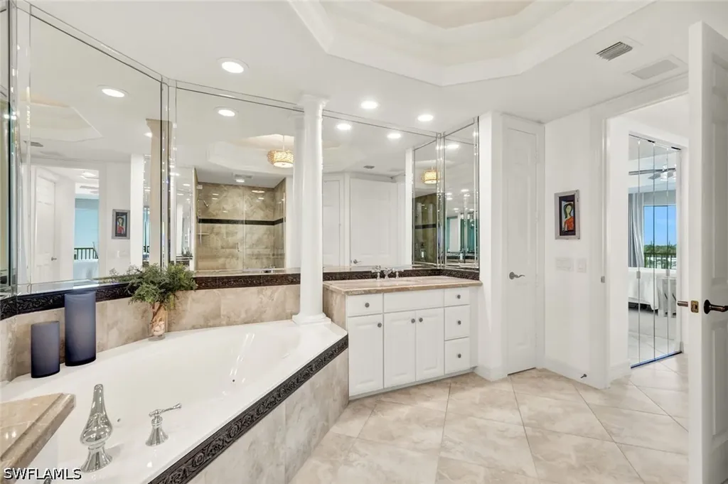 295 Grande Way Naples FL 34110