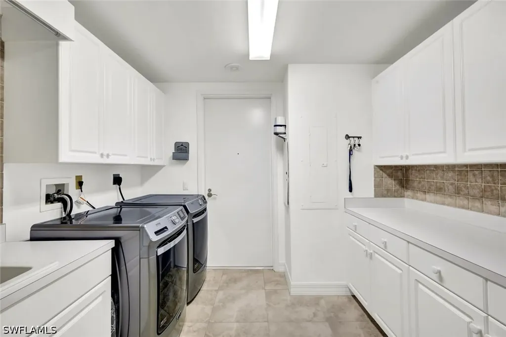 295 Grande Way Naples FL 34110