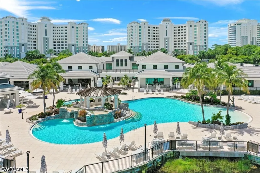 295 Grande Way Naples FL 34110