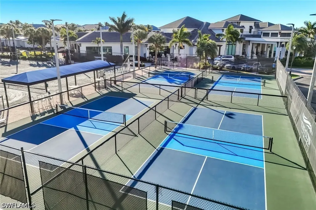 295 Grande Way Naples FL 34110