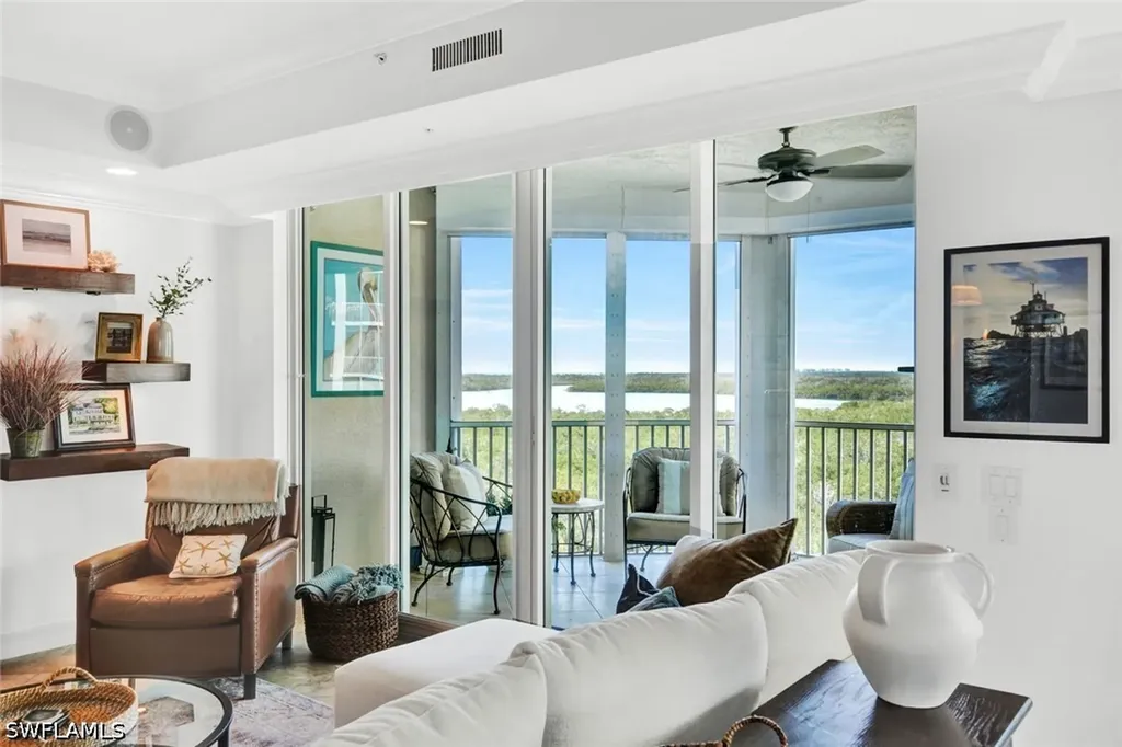 295 Grande Way Naples FL 34110