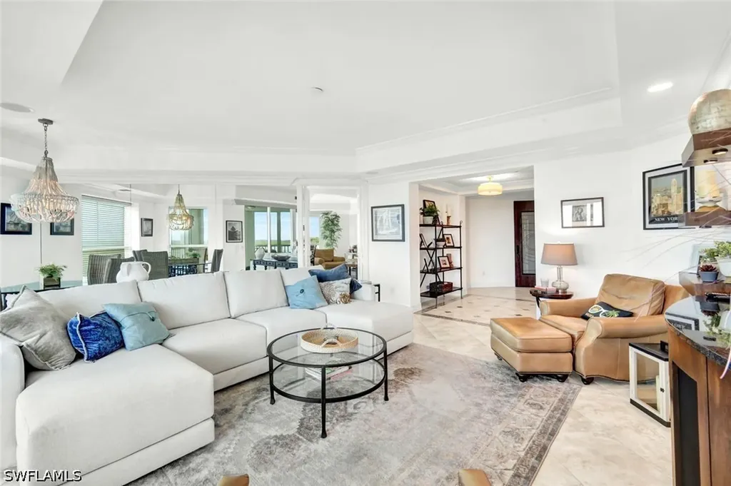 295 Grande Way Naples FL 34110