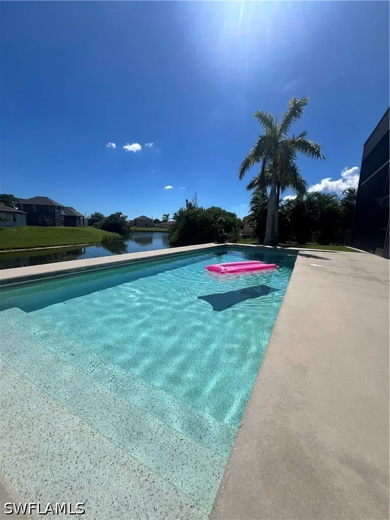 1620 SW 1st Street Cape Coral FL 33991